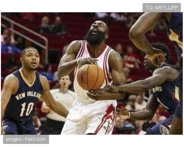篮球新规解析：解读防守圆柱体扩展规则的具体变化与应用场景